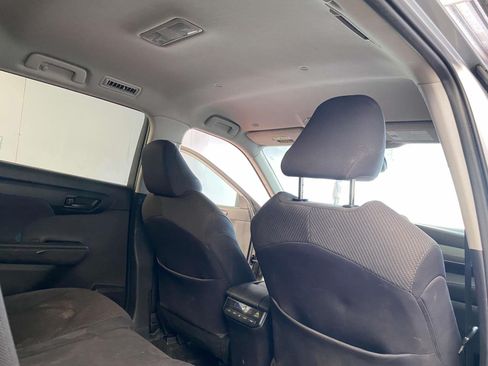 Used 2020 Toyota Highlander L AWD/4WD image 11