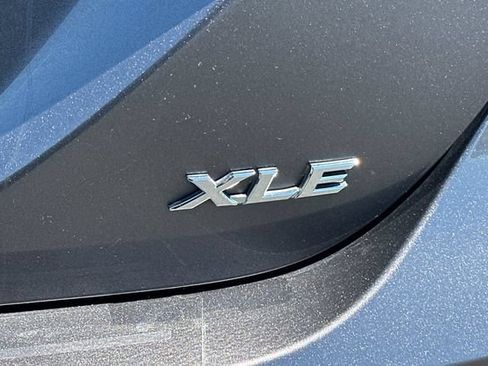 Used 2018 Toyota Camry XLE w/ Audio Package FWD image 31