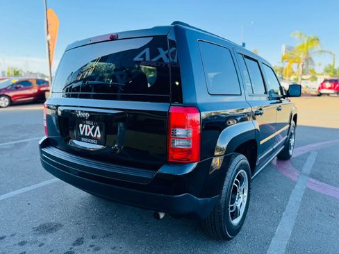 Used 2014 Jeep Patriot Sport FWD image 5