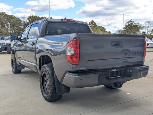 Used 2021 Toyota Tundra Limited image 9