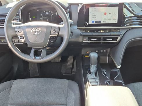 Used 2025 Toyota Camry LE FWD image 14