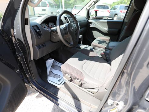 Used 2012 Nissan Frontier PRO-4X AWD/4WD image 15