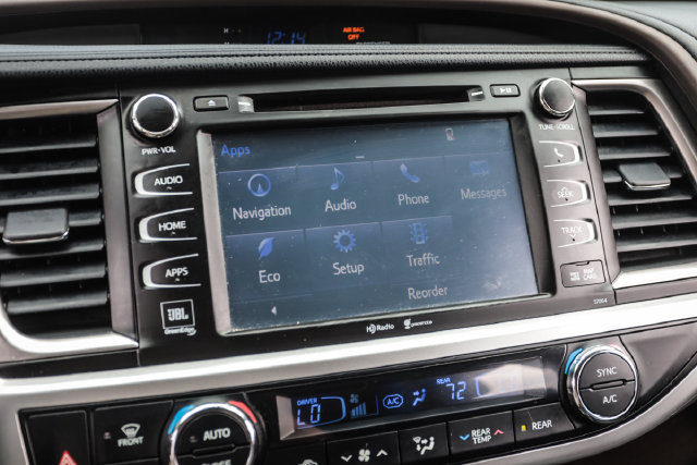 Used 2015 Toyota Highlander Limited Platinum AWD/4WD image 51