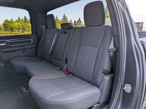 Used 2025 RAM 3500 Big Horn AWD/4WD image 18