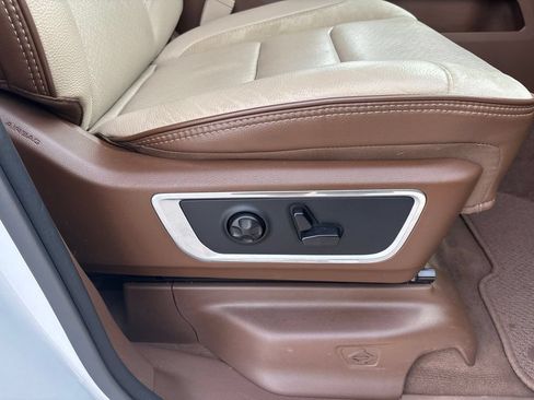 Used 2020 RAM 1500 Laramie AWD/4WD image 32
