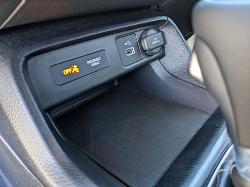 Used 2023 Honda Civic EX-L image 21