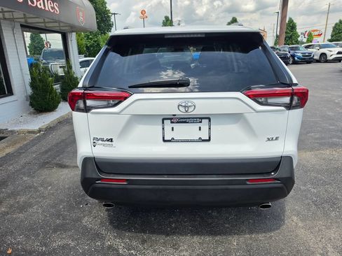 Used 2023 Toyota RAV4 XLE FWD image 33