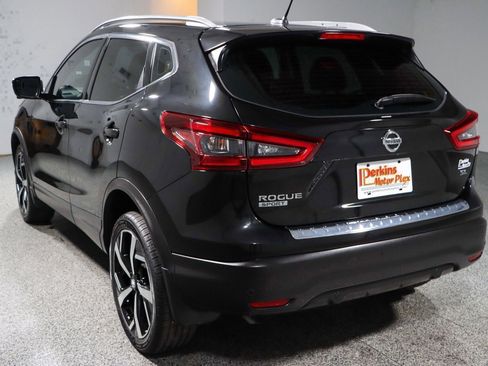 Used 2020 Nissan Rogue Sport SL image 9
