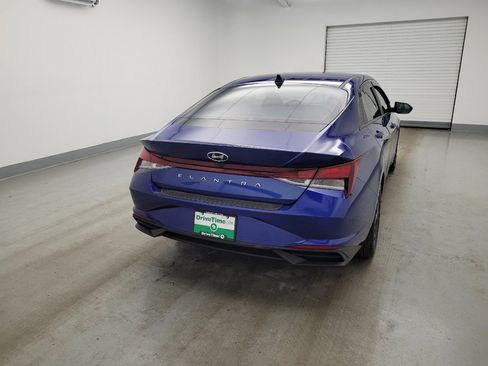 Used 2021 Hyundai Elantra SEL w/ Convenience Package image 7