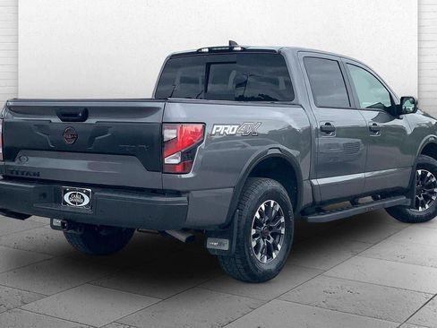 Used 2023 Nissan Titan PRO-4X w/ Pro-4x Convenience Package AWD/4WD image 14
