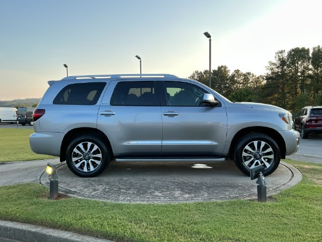 Used 2019 Toyota Sequoia Limited w/ Safety & Convenience Package AWD/4WD image 8