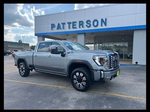 Used 2024 GMC Sierra 2500 Denali w/ Denali Reserve Package AWD/4WD image 1
