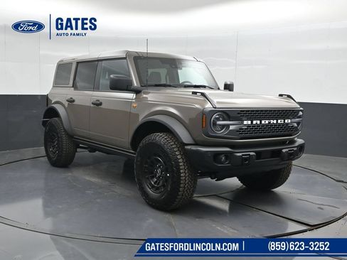 Used 2026 Ford Bronco Badlands AWD/4WD image 4