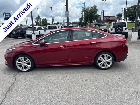 Used 2017 Chevrolet Cruze Premier FWD image 6