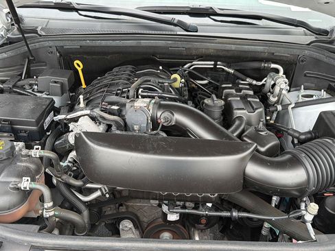 Used 2023 Dodge Durango GT RWD image 36