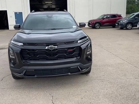 Used 2025 Chevrolet Equinox RS w/ Safety and Technology Package AWD/4WD image 3