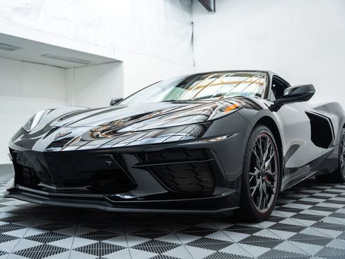Used 2024 Chevrolet Corvette Stingray Preferred Conv w/ Z51 Performance Package RWD image 3