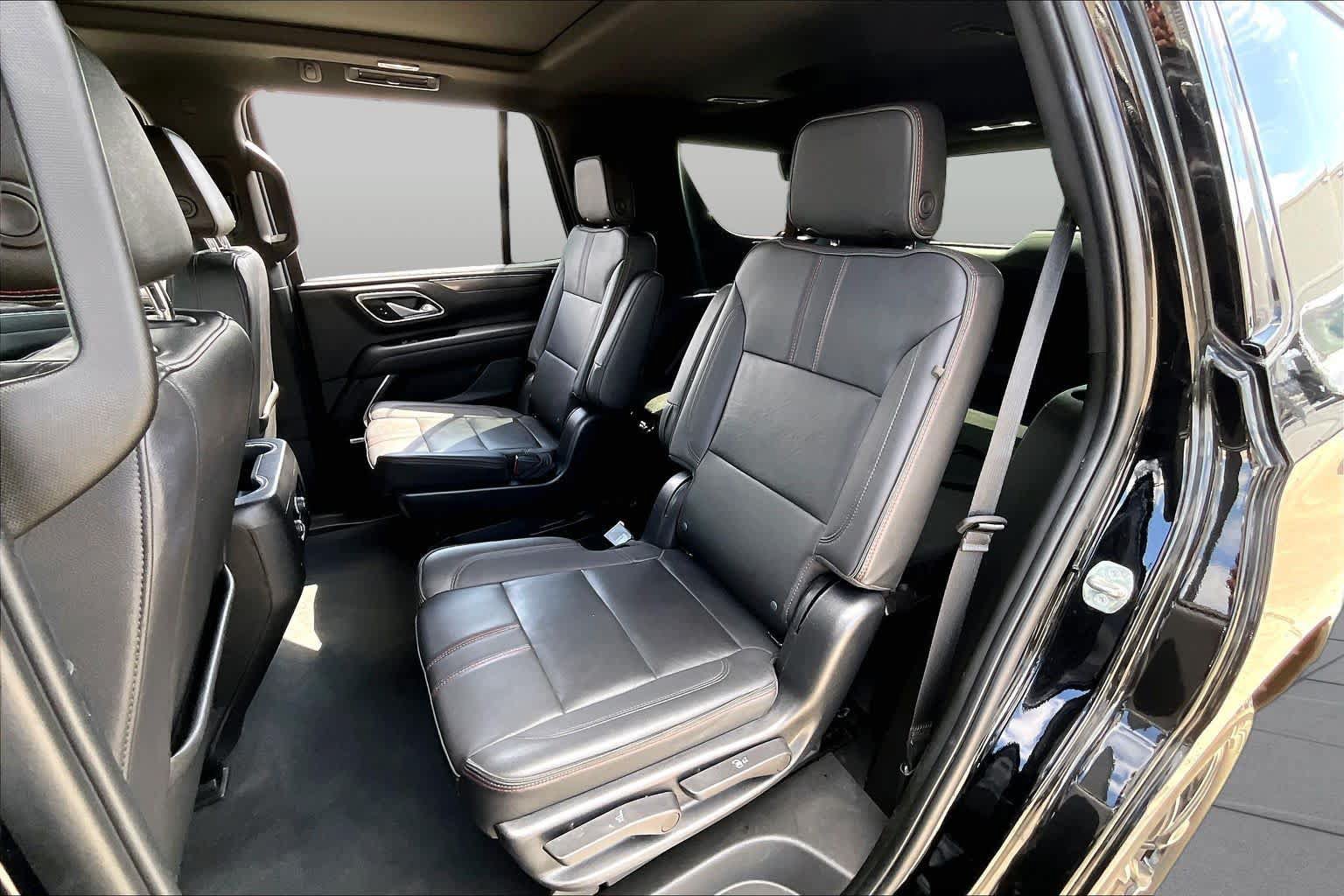 Used 2022 Chevrolet Tahoe RST w/ Sport Performance Package AWD/4WD image 21