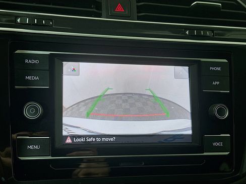 Used 2024 Volkswagen Tiguan S image 13