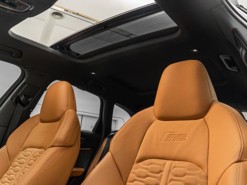 Used 2025 Audi RS 6 performance image 18