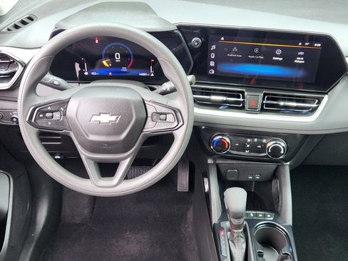 Certified 2025 Chevrolet TrailBlazer LT FWD image 28