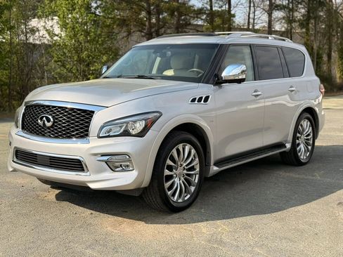 Used 2017 INFINITI QX80 4WD w/ Deluxe Technology Package image 5