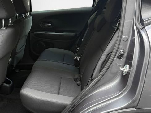 Used 2021 Honda HR-V LX image 11