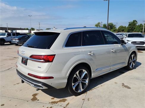 Certified 2022 Audi Q7 3.0T Prestige image 6