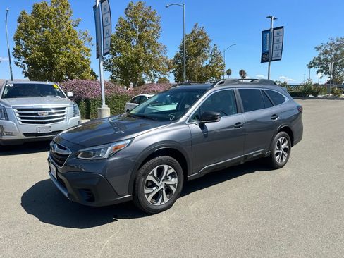 Used 2022 Subaru Outback Limited AWD/4WD image 5