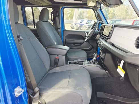 New 2026 Jeep Wrangler Unlimited Sport AWD/4WD image 19