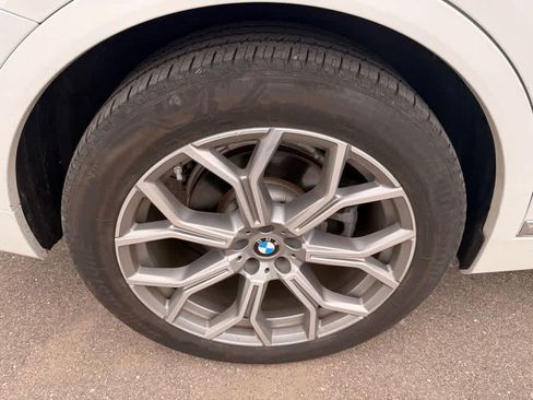 Used 2020 BMW X7 xDrive40i w/ Premium Package AWD/4WD image 27