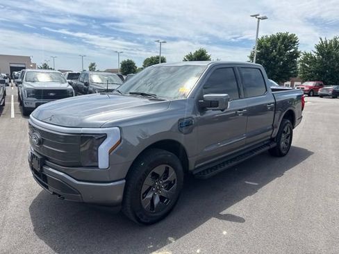 Used 2024 Ford F150 Lightning Lariat AWD/4WD image 3