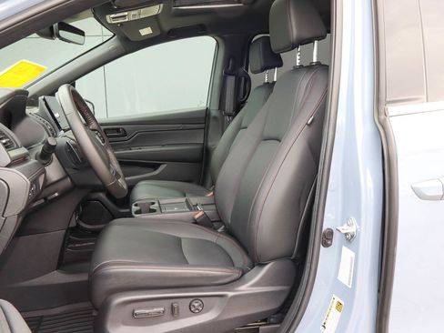 Used 2025 Honda Odyssey Sport-L image 7