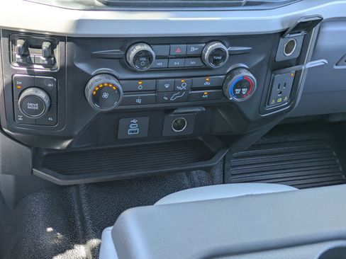 New 2026 Ford F250 XL AWD/4WD image 18