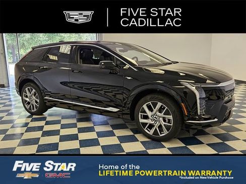 New 2025 Cadillac Optiq Luxury 1 image 1
