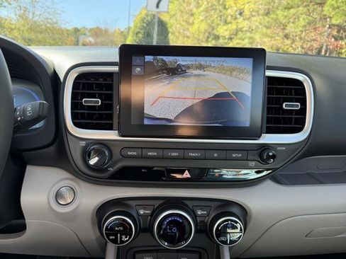 New 2026 Hyundai Venue SEL image 18