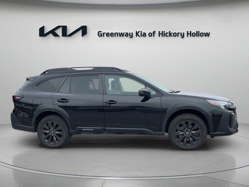 Used 2024 Subaru Outback Onyx Edition image 8