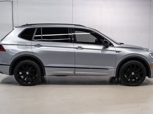 Used 2020 Volkswagen Tiguan SE R-Line image 8