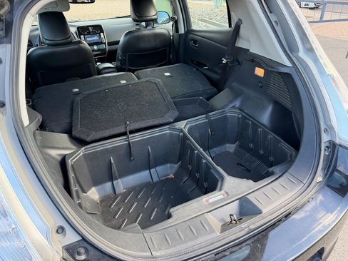 Used 2015 Nissan Leaf SL image 11