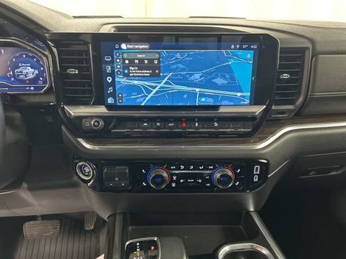 Used 2023 Chevrolet Silverado 1500 LT Trail Boss w/ Convenience Package II AWD/4WD image 21