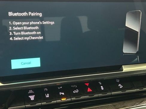 Used 2025 Chevrolet Silverado 2500 LTZ w/ LTZ Premium Package image 4