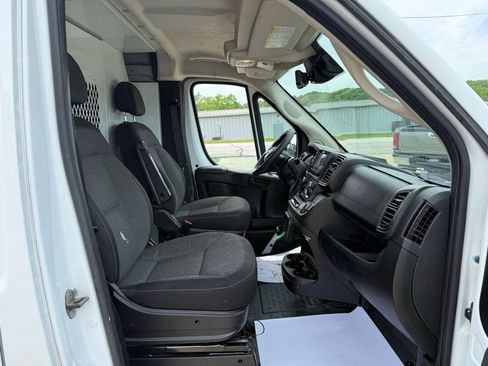 Used 2024 RAM ProMaster 2500 w/ Safety Group FWD image 44