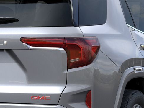 New 2026 GMC Terrain Denali AWD/4WD image 35