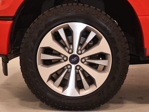Used 2017 Ford F150 XL w/ Equipment Group 101A Mid AWD/4WD image 33