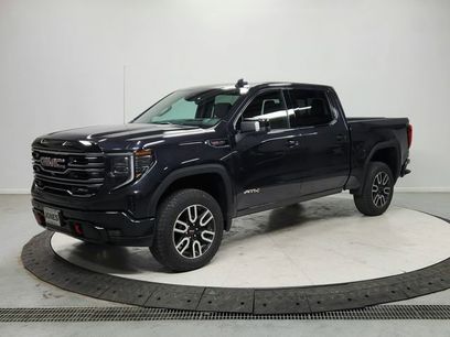 Used 2025 GMC Sierra 1500 AT4 w/ Technology Package