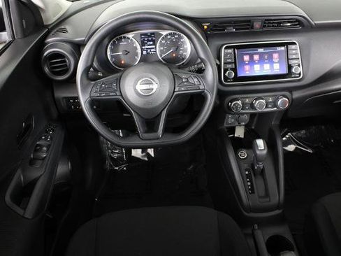 Certified 2025 Nissan Kicks Play S image 7