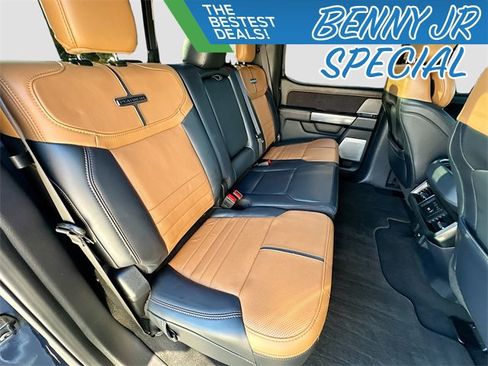 Used 2024 Ford F450 Platinum image 29