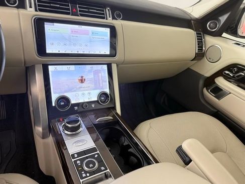 Used 2020 Land Rover Range Rover HSE image 22