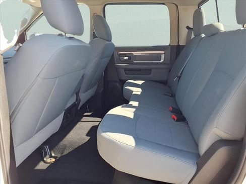 Used 2019 RAM 1500 Classic SLT image 19