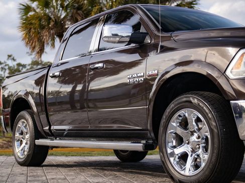 Used 2016 RAM 1500 Laramie w/ Convenience Group RWD image 3